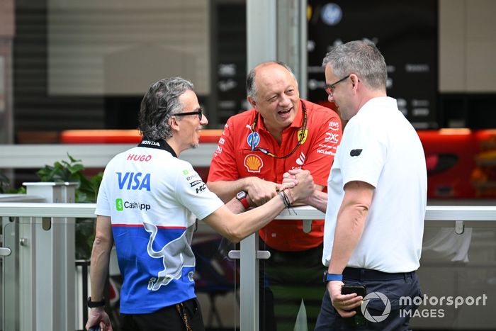 Laurent Mekies, Director de Equipo, RB F1 Team, Frederic Vasseur, Director de Equipo y Director General, Scuderia Ferrari