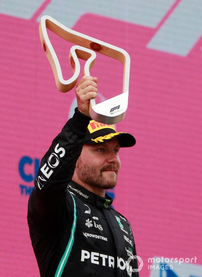 Podio: segundo lugar Valtteri Bottas, Mercedes