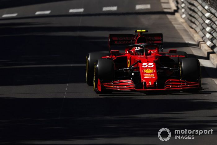 Carlos Sainz Jr., Ferrari SF21