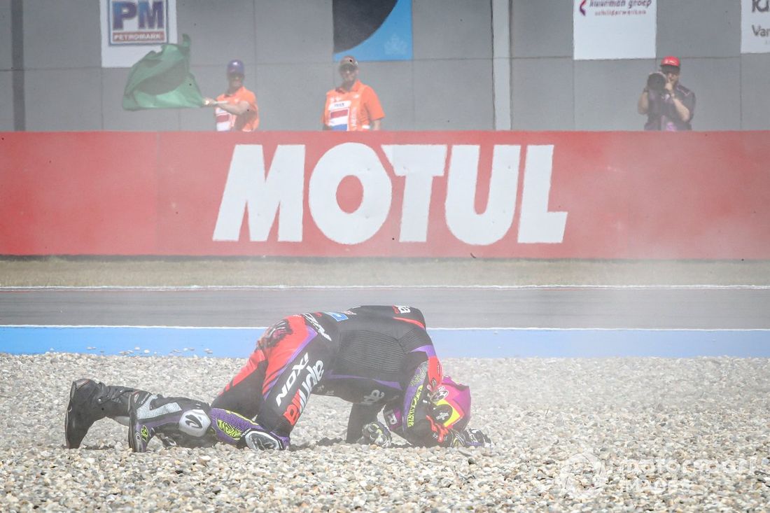 Caída de Aleix Espargaró, Aprilia Racing Team