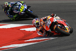 Dani Pedrosa, Repsol Honda Team; Valentino Rossi, Yamaha Factory Racing