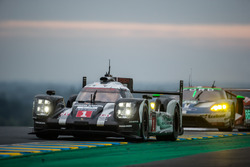 #1 Porsche Team Porsche 919 Hybrid: Timo Bernhard, Mark Webber, Brendon Hartley