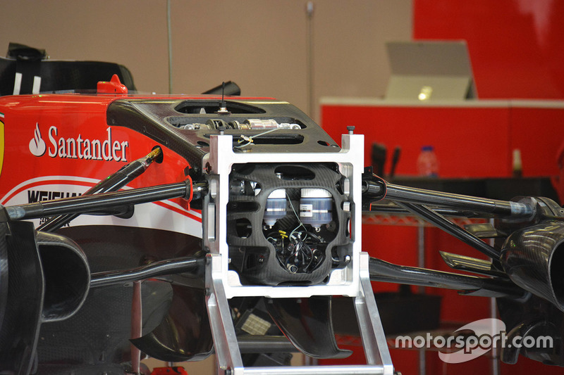 Ferrari SF16-H front suspension