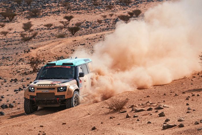 #502 Defender Rally Defender: Rokas Baciuska, Oriol Vidal