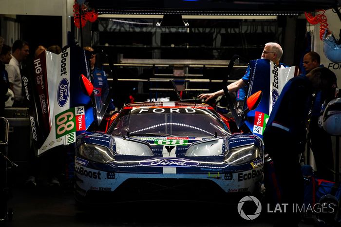 #68 Ford Chip Ganassi Racing Ford GT: Joey Hand, Dirk Müller, Sébastien Bourdais