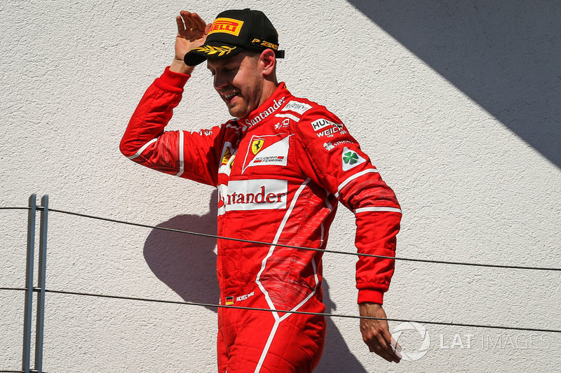Подіум: переможець Себастьян Феттель, Ferrari
