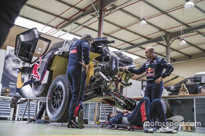 Cyril Despres, Carlos Sainz, Stéphane Peterhansel, Peugeot Sport