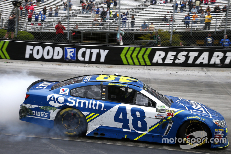 2017, Bristol 1: Jimmie Johnson (Hendrick-Chevrolet)