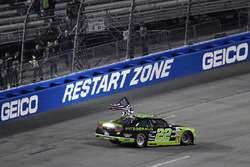 Race winner Brad Keselowski, Team Penske Ford