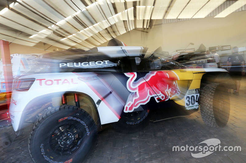 #304 Peugeot Sport Peugeot 3008 DKR: Carlos Sainz, Lucas Cruz