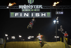 Tim Gajser, Team HRC y Tony Cairoli, Red Bull KTM Factory Racing