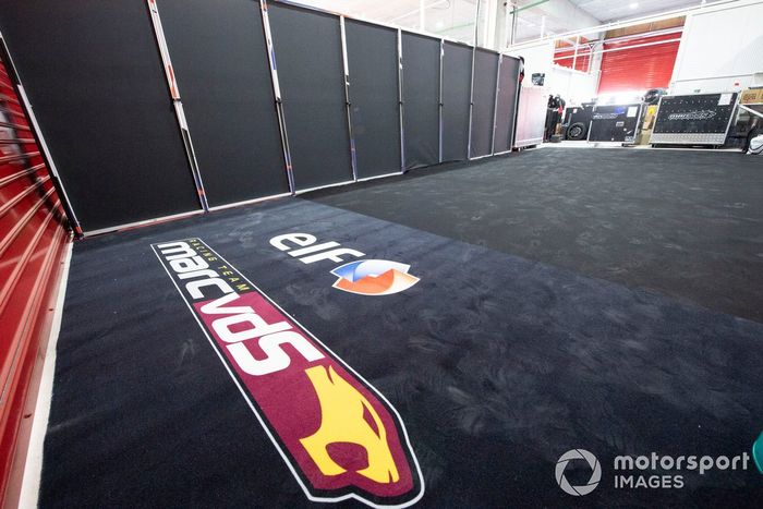 Garajes vacíos el jueves