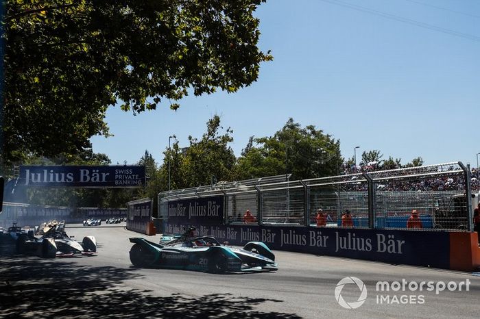 Mitch Evans, Jaguar Racing, Jaguar I-Type 3, Jose Maria Lopez (ARG), GEOX Dragon Racing, Penske EV-3 