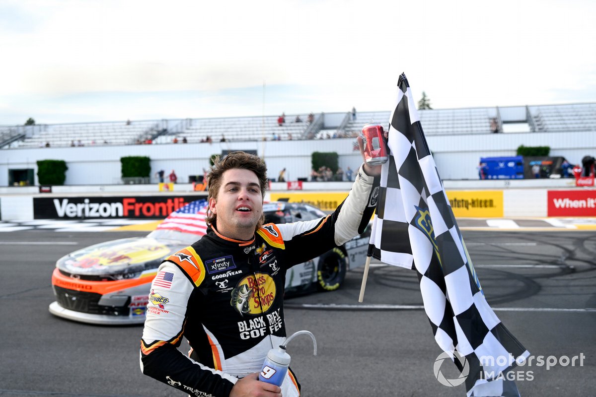 Noah Gragson, JR Motorsports, Bass Pro Shops TrueTimber BRCC Chevrolet Camaro, winner