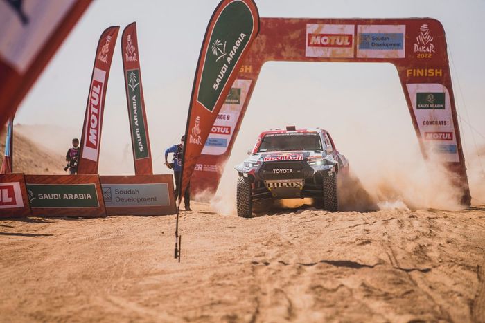 #201 Toyota Gazoo Racing Toyota: Nasser Al-Attiya, Matthieu Baumel