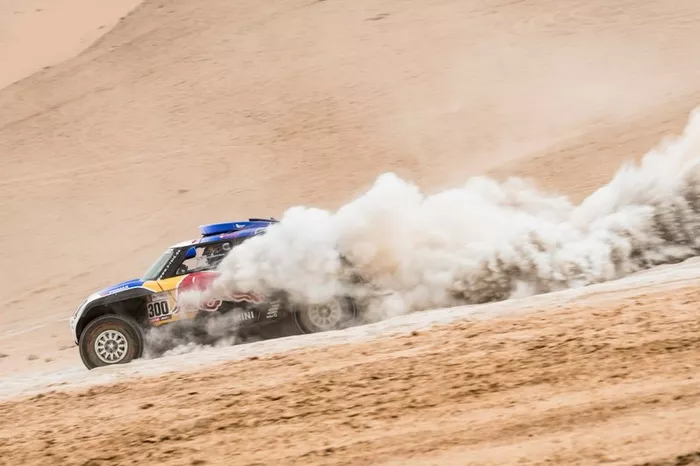 #300 X-Raid Mini JCW Team: Carlos Sainz, Lucas Cruz