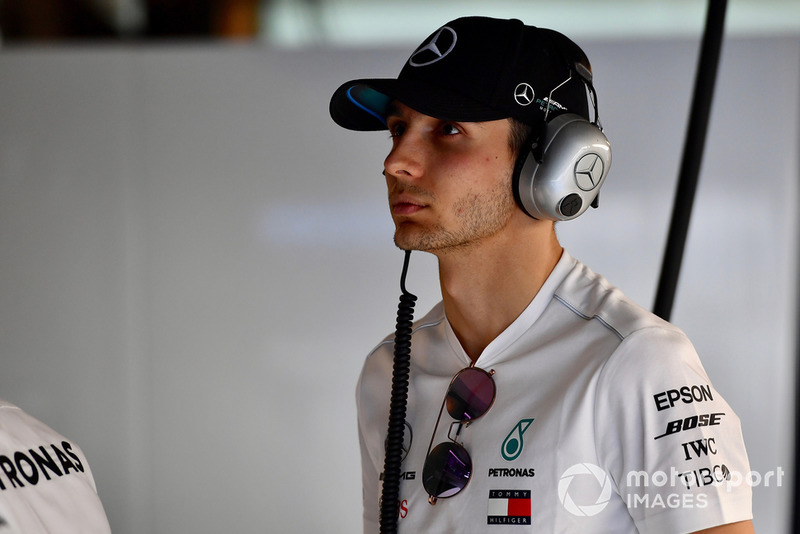 Резервний пілот Mercedes Естебан Окон