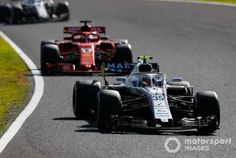 Sergey Sirotkin, Williams FW41, precede Sebastian Vettel, Ferrari SF71H
