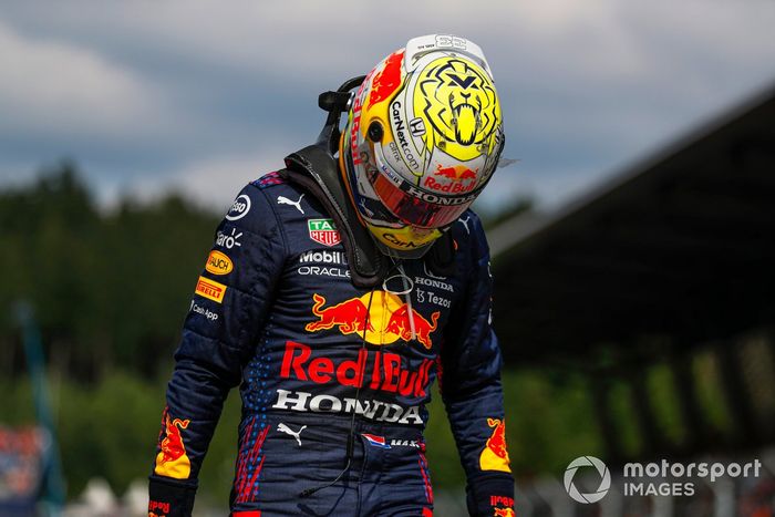 Ganador Max Verstappen, Red Bull Racing, celebra en Parc Ferme
