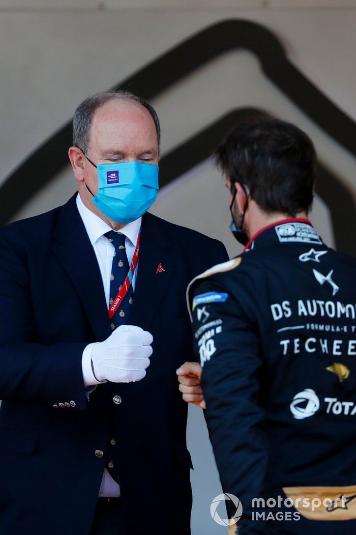 Podio: el Príncipe Albert of Monaco y el ganador Antonio Felix Da Costa, DS Techeetah