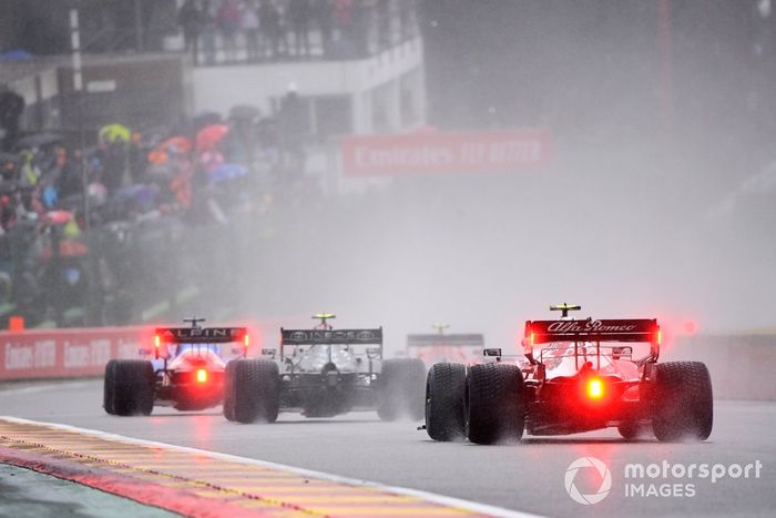 Fernando Alonso, Alpine A521, Valtteri Bottas, Mercedes W12, Antonio Giovinazzi, Alfa Romeo Racing C41