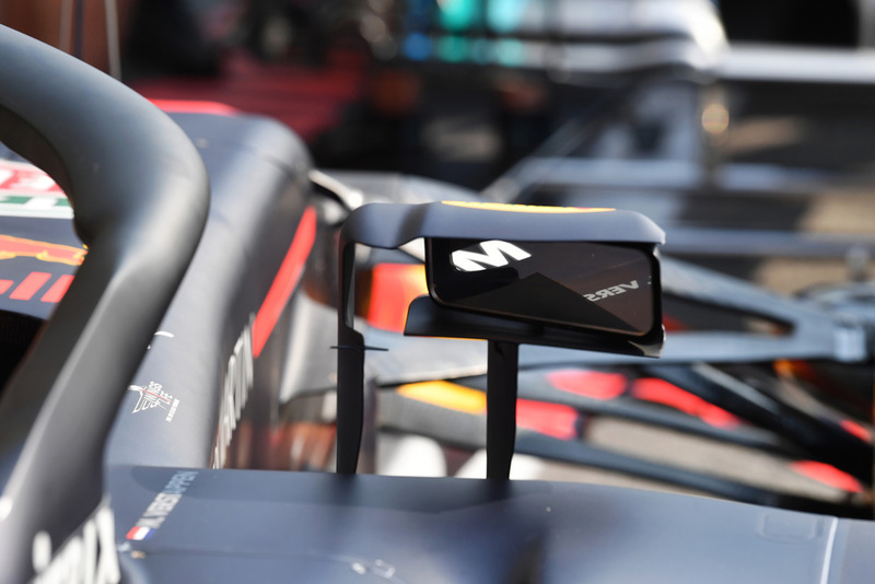 Red Bull Racing RB14 espejo