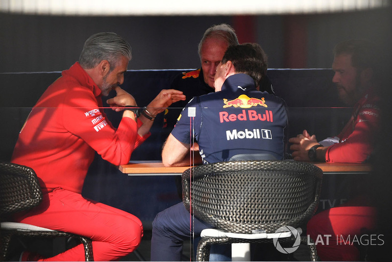Maurizio Arrivabene, Ferrari Team Principal, Dr Helmut Marko, Red Bull Motorsport Consultant, Christian Horner, Red Bull Racing Team Principal, Gino Rosato, Ferrari