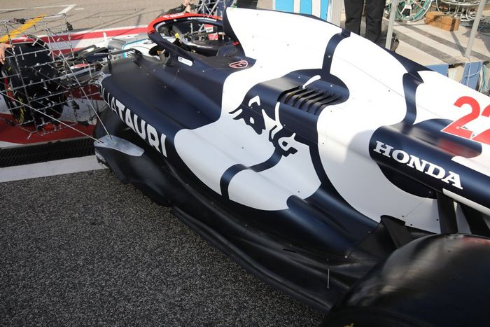 AlphaTauri AT04 with sensors