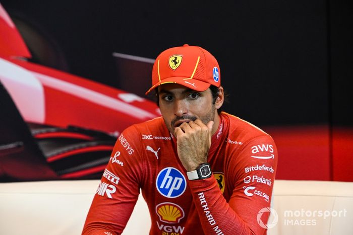 Carlos Sainz, Scuderia Ferrari, en la rueda de prensa posterior a la clasificación