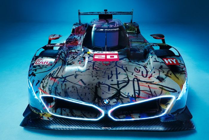 BMW M Hybrid V8 Art Car