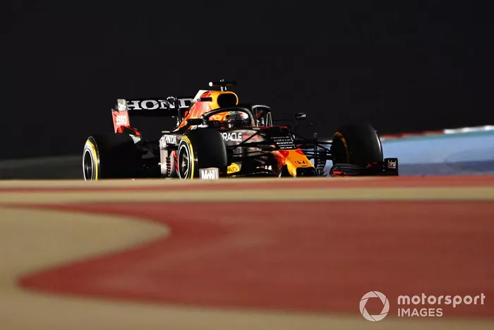 Max Verstappen, Red Bull Racing RB16B 