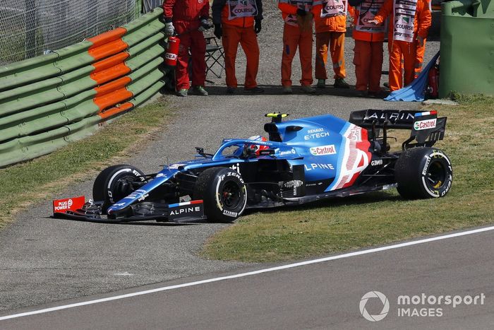 Esteban Ocon, Alpine A521 tras pararse en la FP1