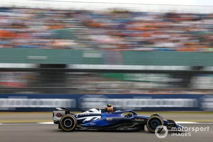 F1参戦レース数が800戦に到達した名門ウイリアムズは、それを記念した特別カラーリングでイギリスGPに臨んだ。
