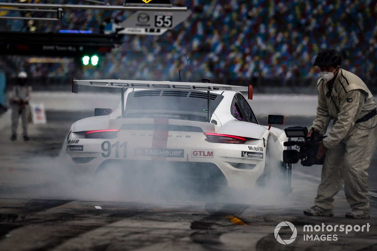 #911 Porsche 911 RSR of Nick Tandy, Frederic Makowiecki