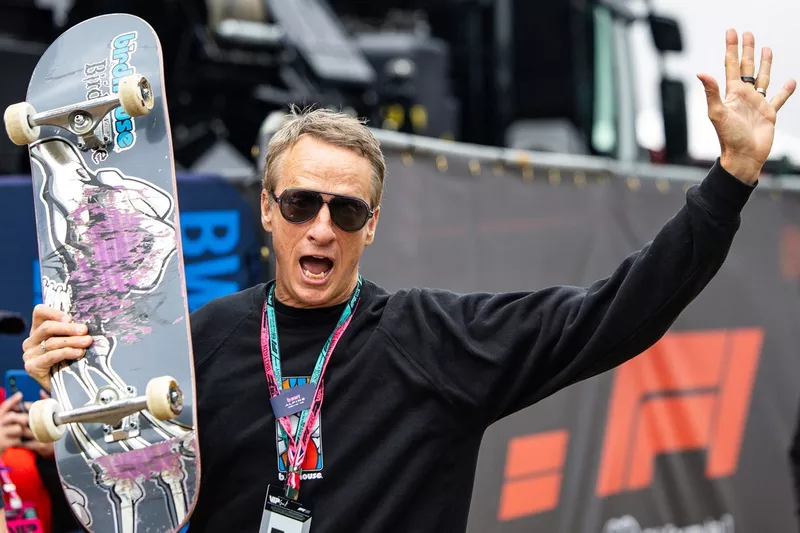 Le skateur Tony Hawk 