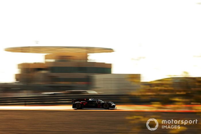 #7 Toyota Gazoo Racing Toyota GR010 - Hybryda: Mike Conway, Kamui Kobayashi, Nyck de Vries