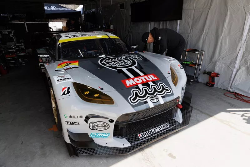 #2 muta Racing GR86 GT
