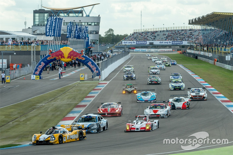 Start van de Supercar Challenge