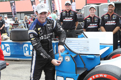 Ganador de la pole Simon Pagenaud, Team Penske Chevrolet