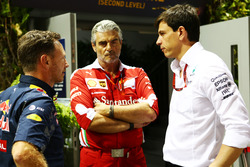Christian Horner, Red Bull Racing director del equipo con Maurizio Arrivabene, Ferrari director del