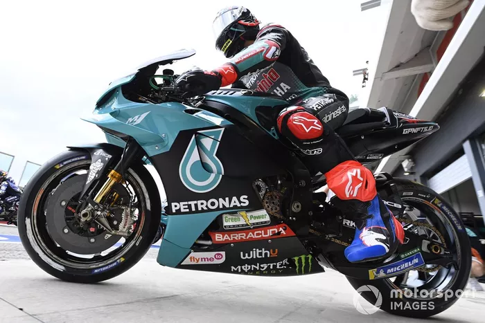 Andrea Dovizioso, Petronas Yamaha SRT
