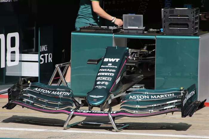 Aston Martin AMR21 front wing