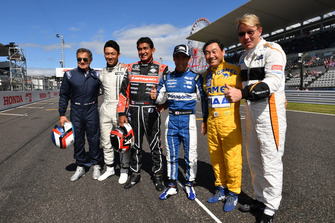 Jean Alesi, Kazuki Nakajima, Aguri Suzuki, Takuma Sato, Satoru Nakajima and Mika Hakkinen at Legends F1 30th Anniversary Lap Demonstration