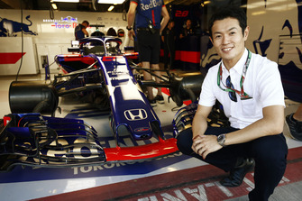 Honda-rijder Naoki Yamamoto met de Toro Rosso STR13