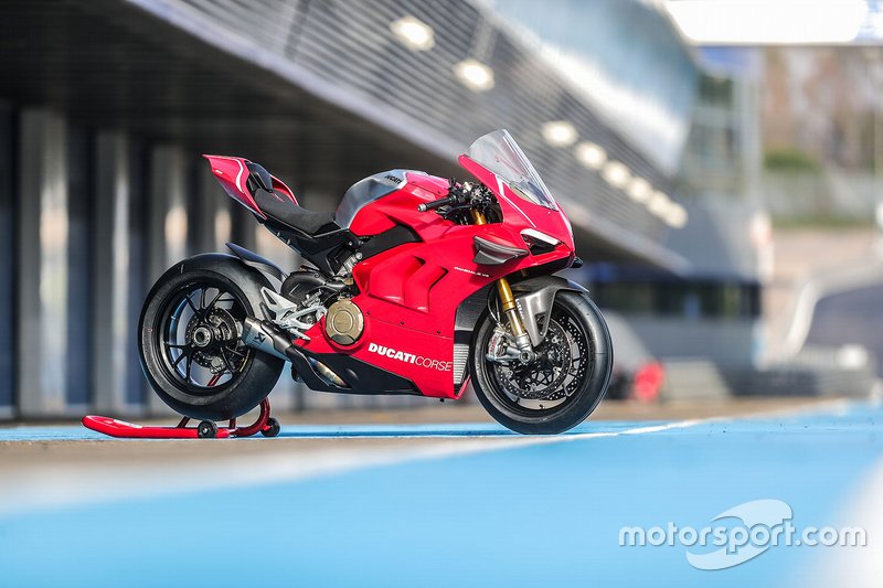 Ducati Panigale V4R
