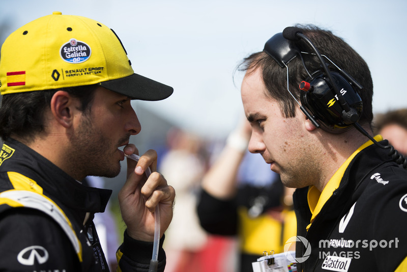 Карлос Сайнс-мол., Renault Sport F1 Team