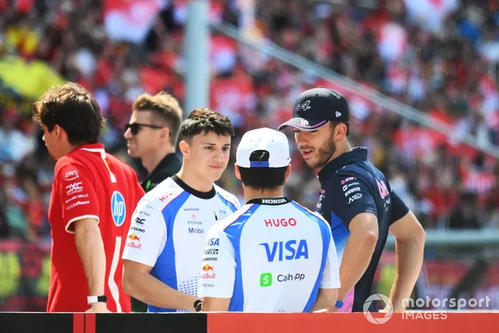 بيير غاسلي، جبال الألب، إيزاك هاجار، فريق RB F1، يوكي تسونودا، فريق RB F1