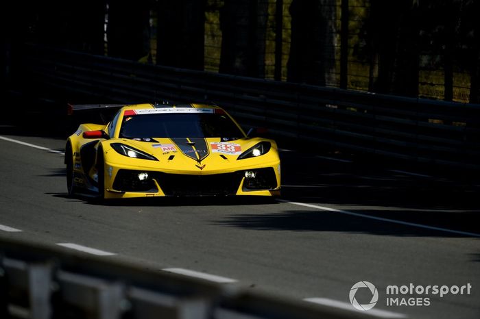 #33 Corvette Racing Chevrolet Corvette C8.R de Nicky Catsburg, Ben Keating, Nicolas Varrone
