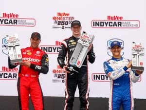 Josef Newgarden, Team Penske Chevrolet, Will Power, Team Penske Chevrolet, Alex Palou, Chip Ganassi Racing Honda podio