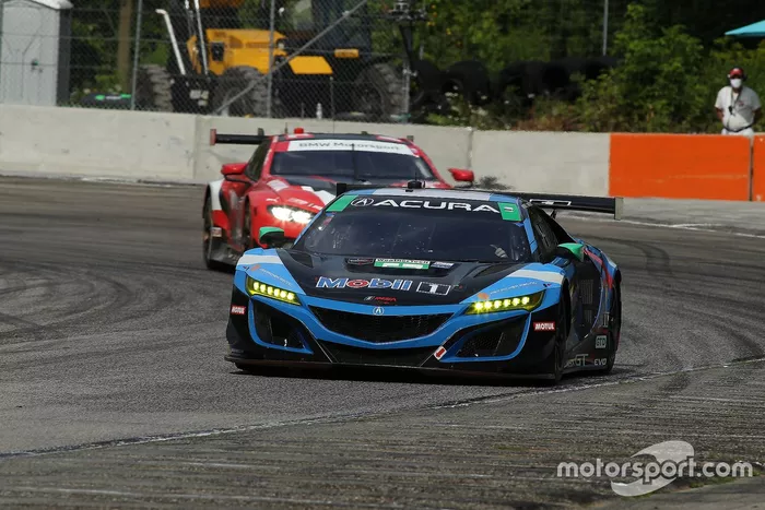 #57 Heinricher Racing w/MSR Curb-Agajanian Acura NSX GT3, GTD: Alvaro Parente, Misha Goikhberg